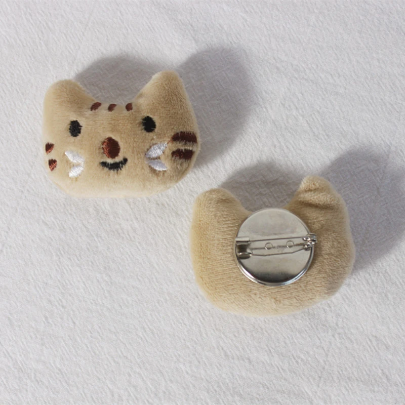 Cartoon Plush Cat Brooch Small Fish And Bee Brooch Backpack Sweater Corsage Badge Pins Backpacks Pendant Decoration Accessories