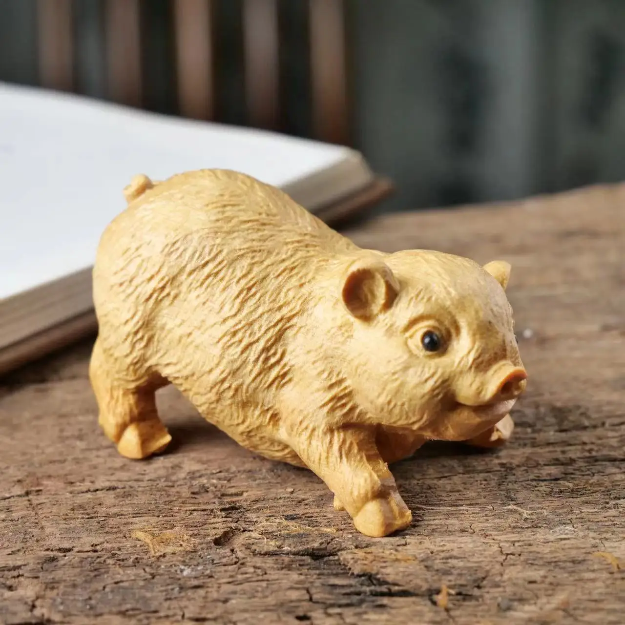 Small Leaf Rosewood Carving Lucky Pig Crafts Playing Hand Pieces Cute Zodiac Animal Ornaments