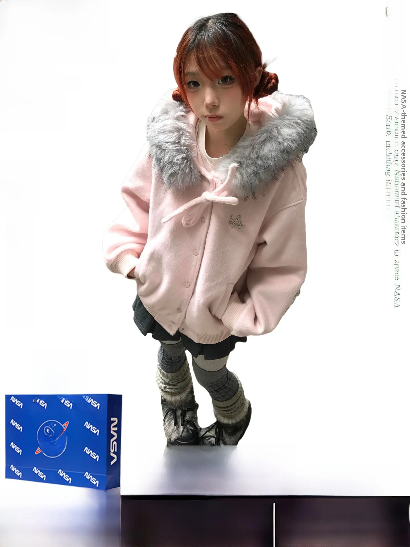 

Winter 2025 New Women's Short Quilted Jacket College Style Retro Pink Bowtie Large Fur Collar Hooded Coat Trendy Commute Wind...