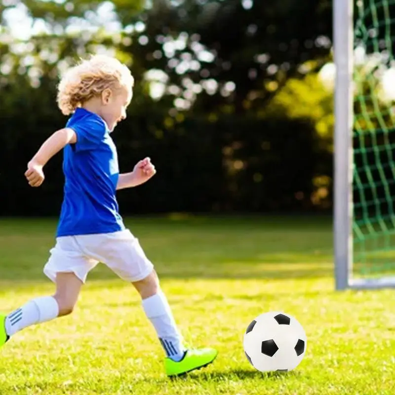 Pallone da calcio silenzioso Pallone da calcio morbido ad alta densità Pallone silenzioso per interni Palla che rimbalza senza rumore Palla da allenamento silenziosa per la pratica domestica