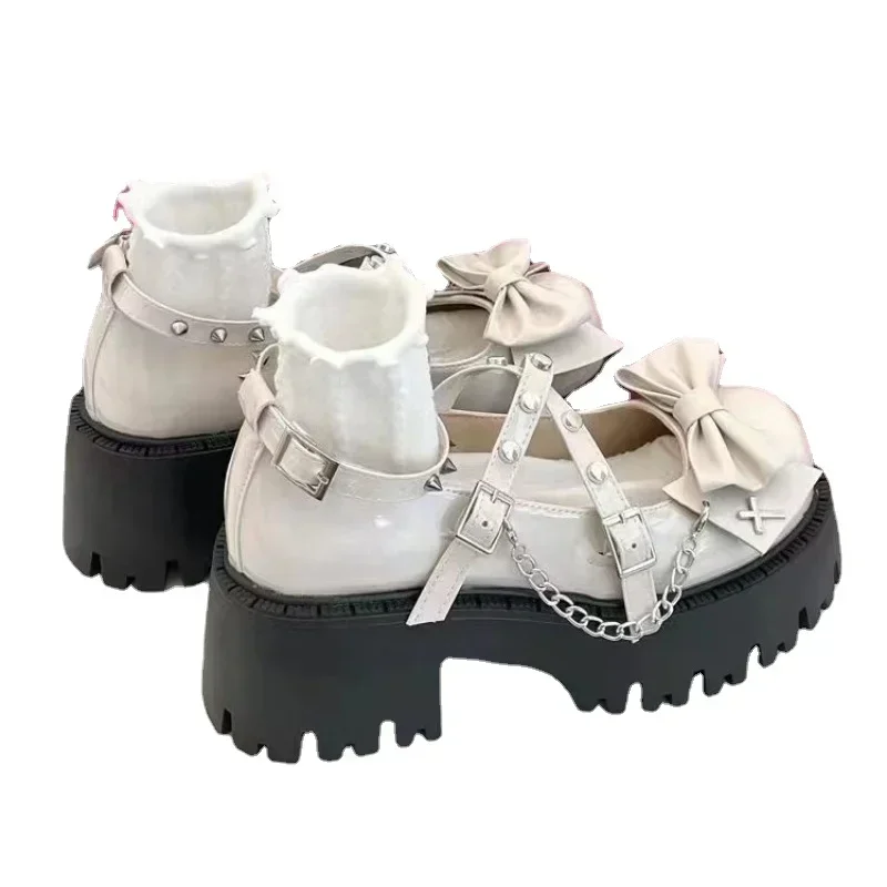 Scarpe da donna 2024 caviglia-wrap tacchi alti da donna décolleté con plateau papillon rivetto catena tacco quadrato fibbia cinturino scarpe da donna