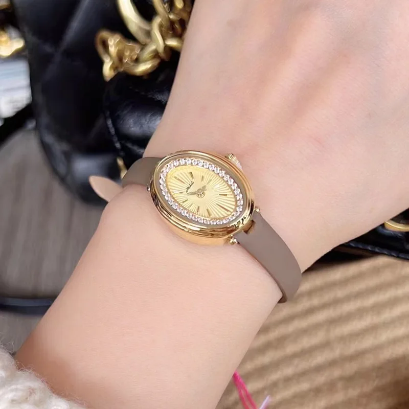 

Fashion Simplicity Temperament Elliptical Disk Quartz Belt Watch for Women's Girl Strap Watch Women's Accessories Wholesale
