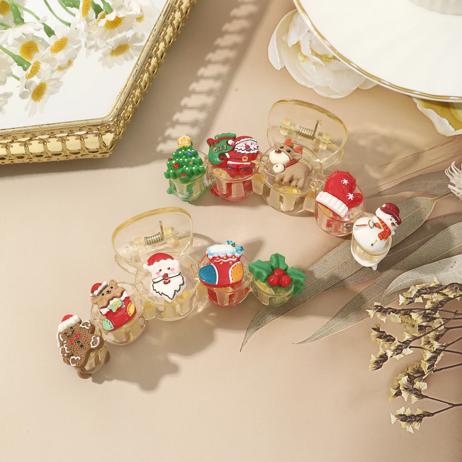 AWAYTR Christmas Acrylic Hair Clip New Cute Hair Claw Transparent  Shark Claw Clip Barrettes Santa Claus Hairpin Hair Accessorie