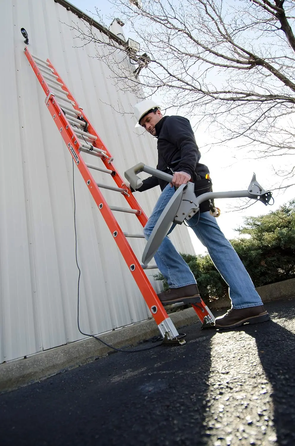 

6-foot Fiberglass Extension Ladder, 300-Pound Load Capacity, Type IA, FE3216