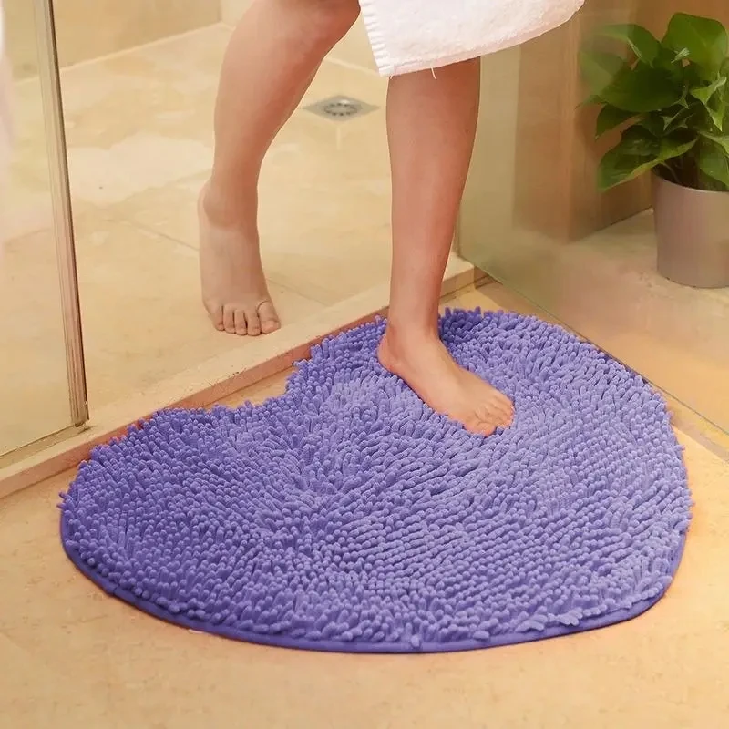 Chenille Bathroom Pads Heart Shape Solid Color Mats Doormat Bathroom Non-sllip Absorbent Floor Mat Soft Bedroom Small Carpet