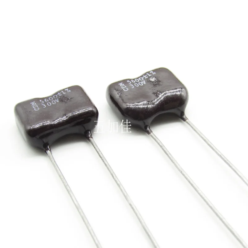 3-10pcs imported CDM 300V5.6NF 300V5600PF 1% fever audio silver mica capacitor CD19FC562FO