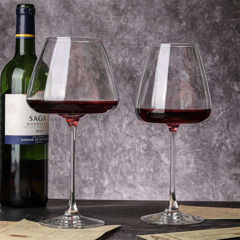 

Цельные элегантные бокалы для вина ручной работы - бессвинцовые кристаллы, идеально подходят для свадьбы, юбилеев и дней рождения.