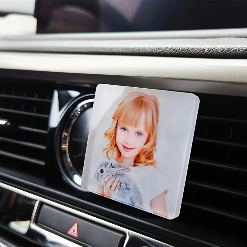 

1pc personalized car air conditioning air outlet freshener clip, can print couple and family photos (without scented films)