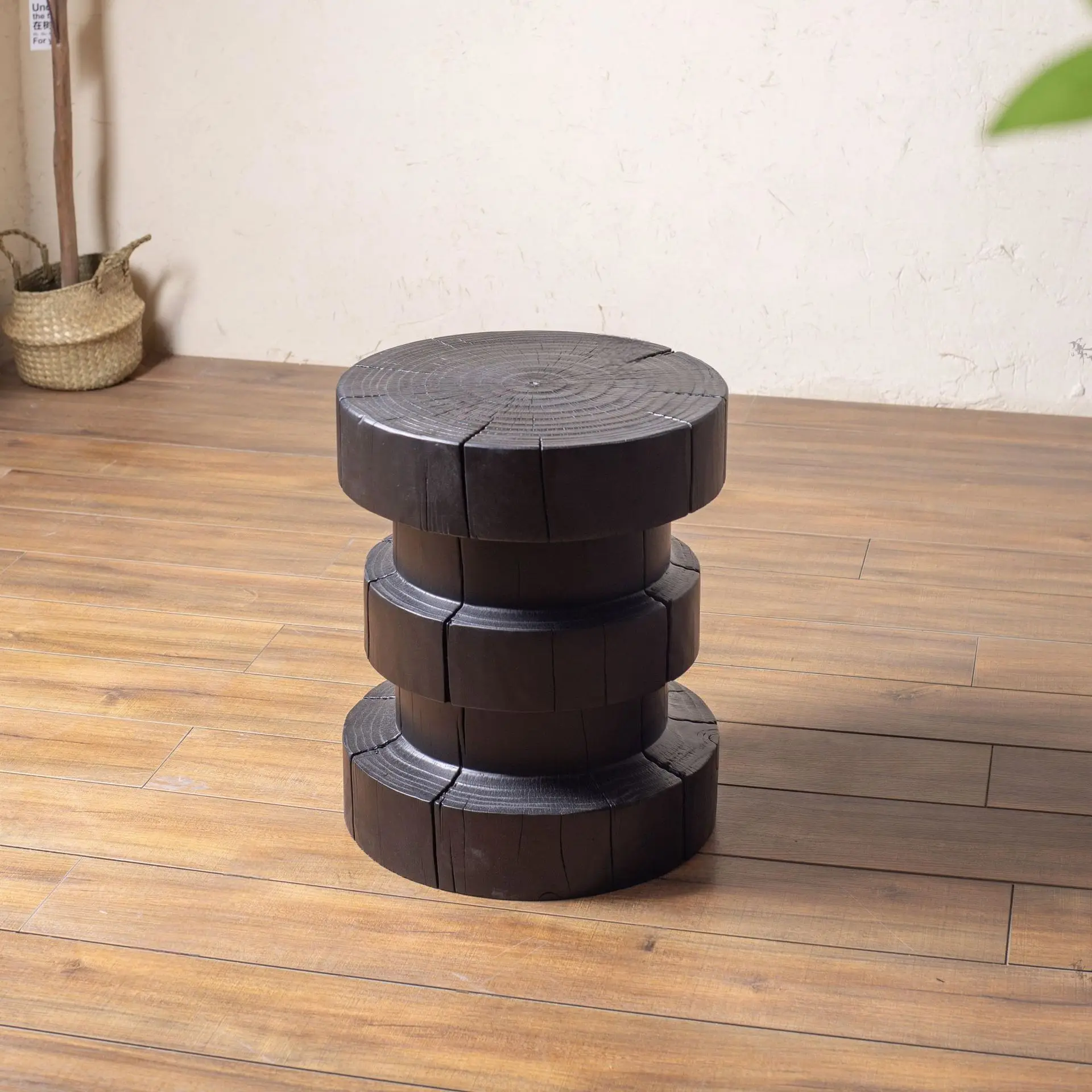 Solid wood pier coffee coffee table carbonized black log homestay wooden stump retro tree pier edge few surprise quiet wind