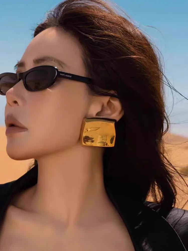 Exaggerated Geometric Large Square Hollow Ear Earrings for Women Girls Vintage Thick Heavy Metal Jewelry Gifts