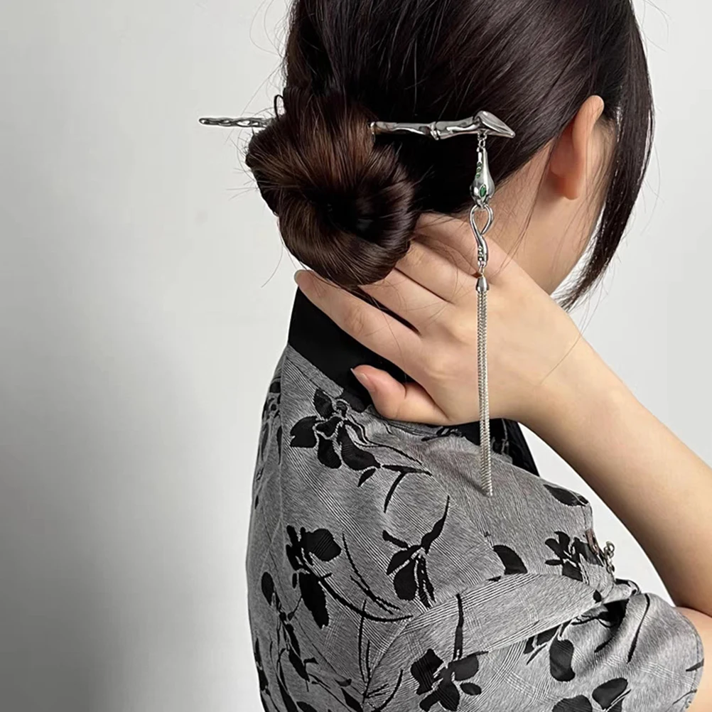 

Elegant Stick With Tassel Retro Chinese Chopsticks For Women Vintage Accessories Stylish Bun Accessories Long Lasting Sticks For