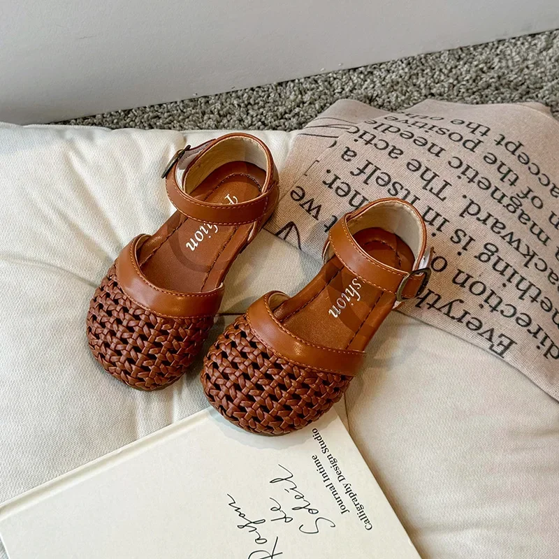 Kinder Sandalen Met Holle Geweven Meisjes Zomer Prinsessenschoenen Effen Kleur 2024 Nieuwe Kinderen Strandschoenen Voor Vakantie Zachte Zool