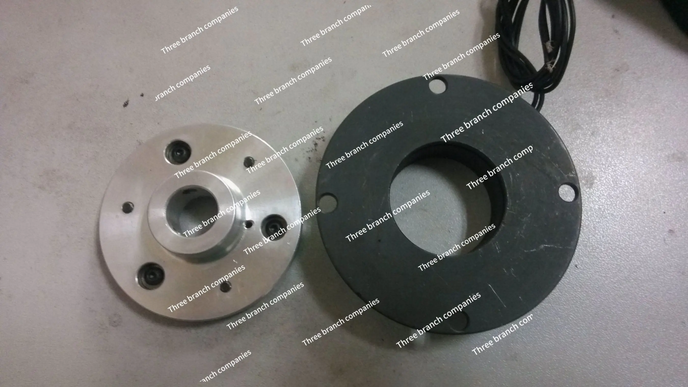 Efficient and Durable Electromagnetic Brake for Winding Machine Dry Single-Piece Power-on Brake Motor Brake