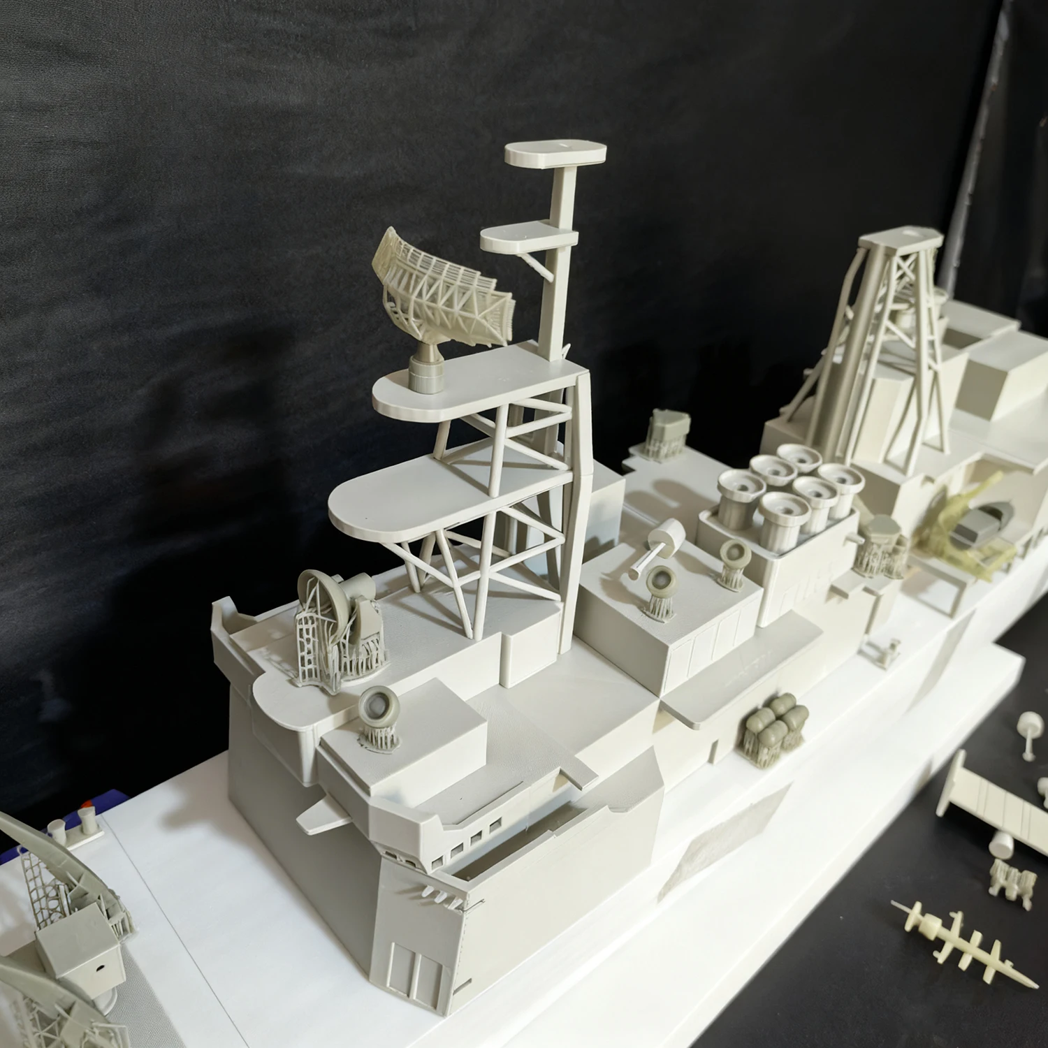 1/150 Barche RC 115 centimetri Kidd-class Destroyer Barca telecomandata Stampata in 3D Formatura Modello di nave RC Kit Nave giocattolo Modello di nave da guerra