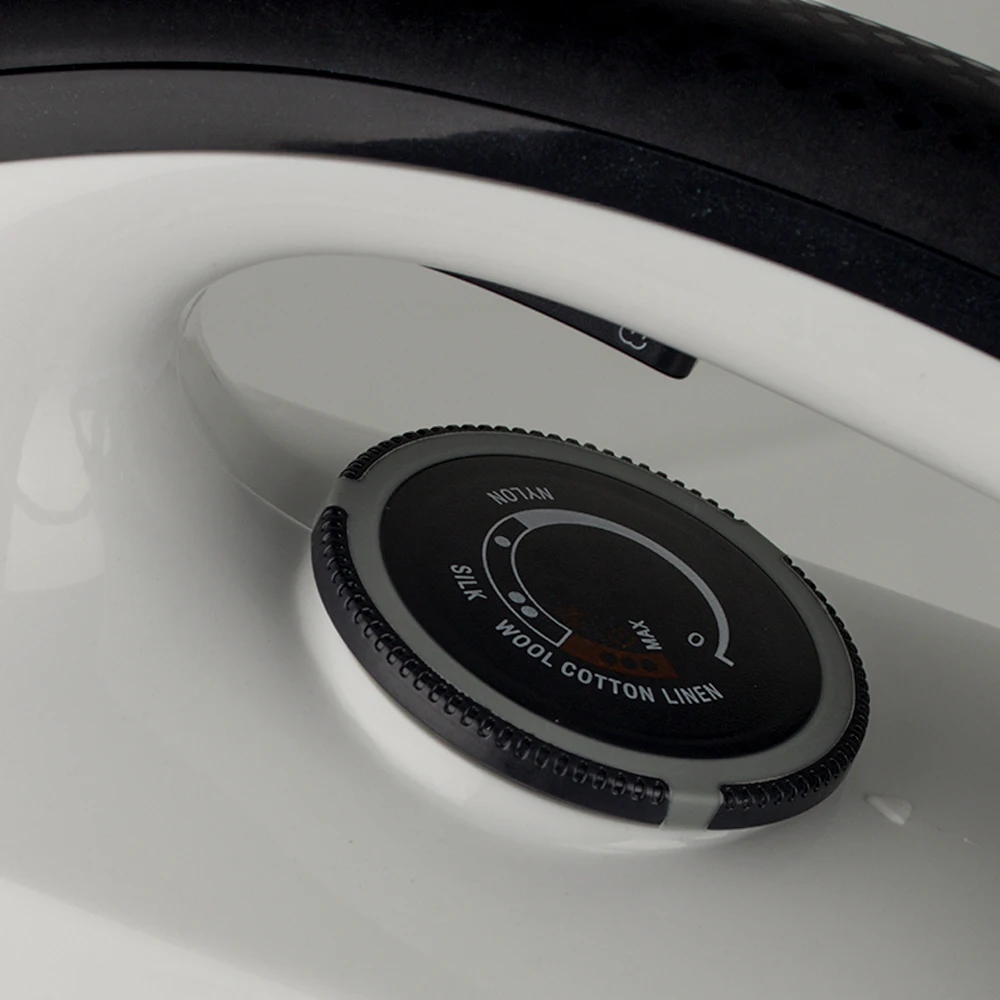 نظام سيراميك 3100 وات 1.5 لتر، تنظيف تلقائي، وظيفة مضادة للتنقيط، مكواة بخار كهربائية RAF