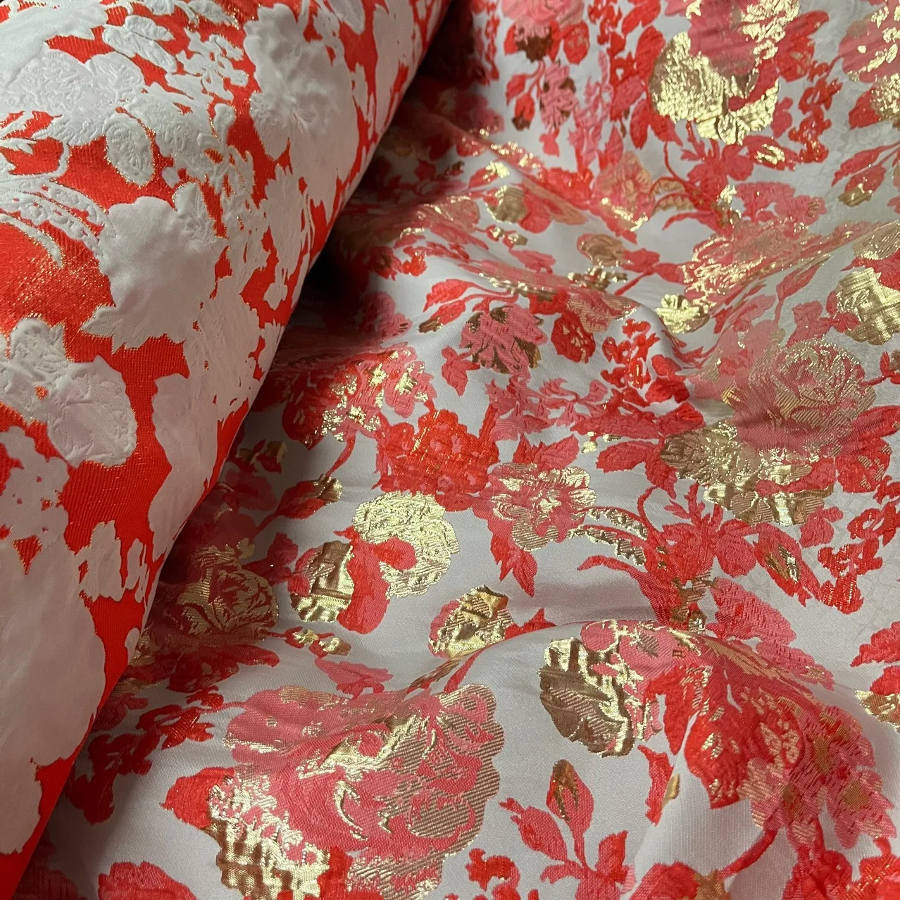 Embossed Jacquard Fabric Brocade Pink Rose Design Sewing Material Sofa Cheongsam Dress Garment Fabric 140cm Sold By Meter