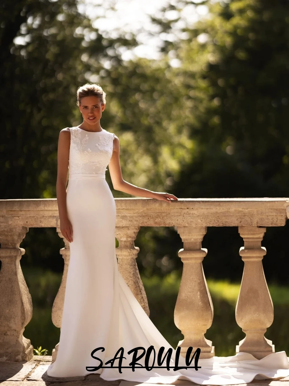 

Sleeveless Mermaid Simple Wedding Dress With Lace Details Vintage Satin Glamorous Floor-length Customized Bridal Gown No Veil