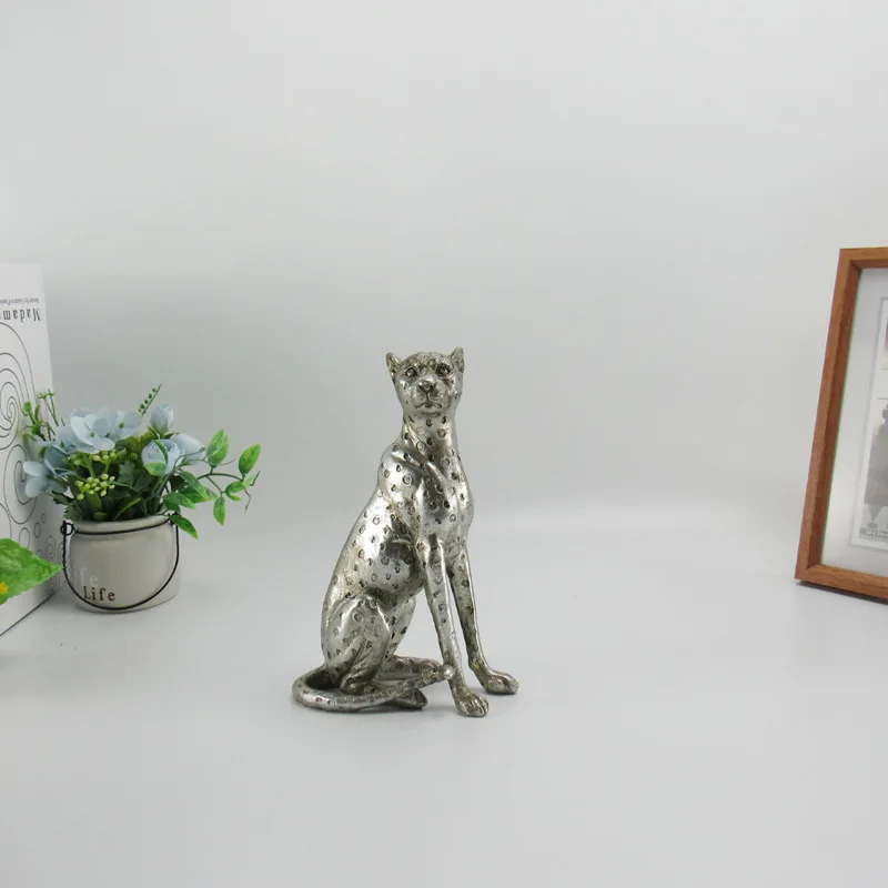Leopard Resin Handicraft Home Decoration Office Desktop Tea Pet Ornament