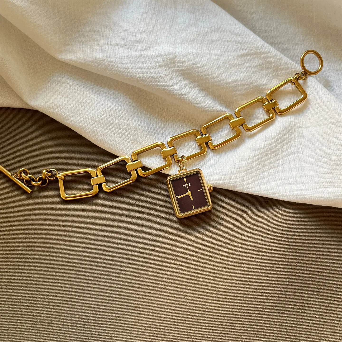 

PYH pendant bracelet watch female Xiaoxiangfeng personality hollow niche design light luxury fashion high-end