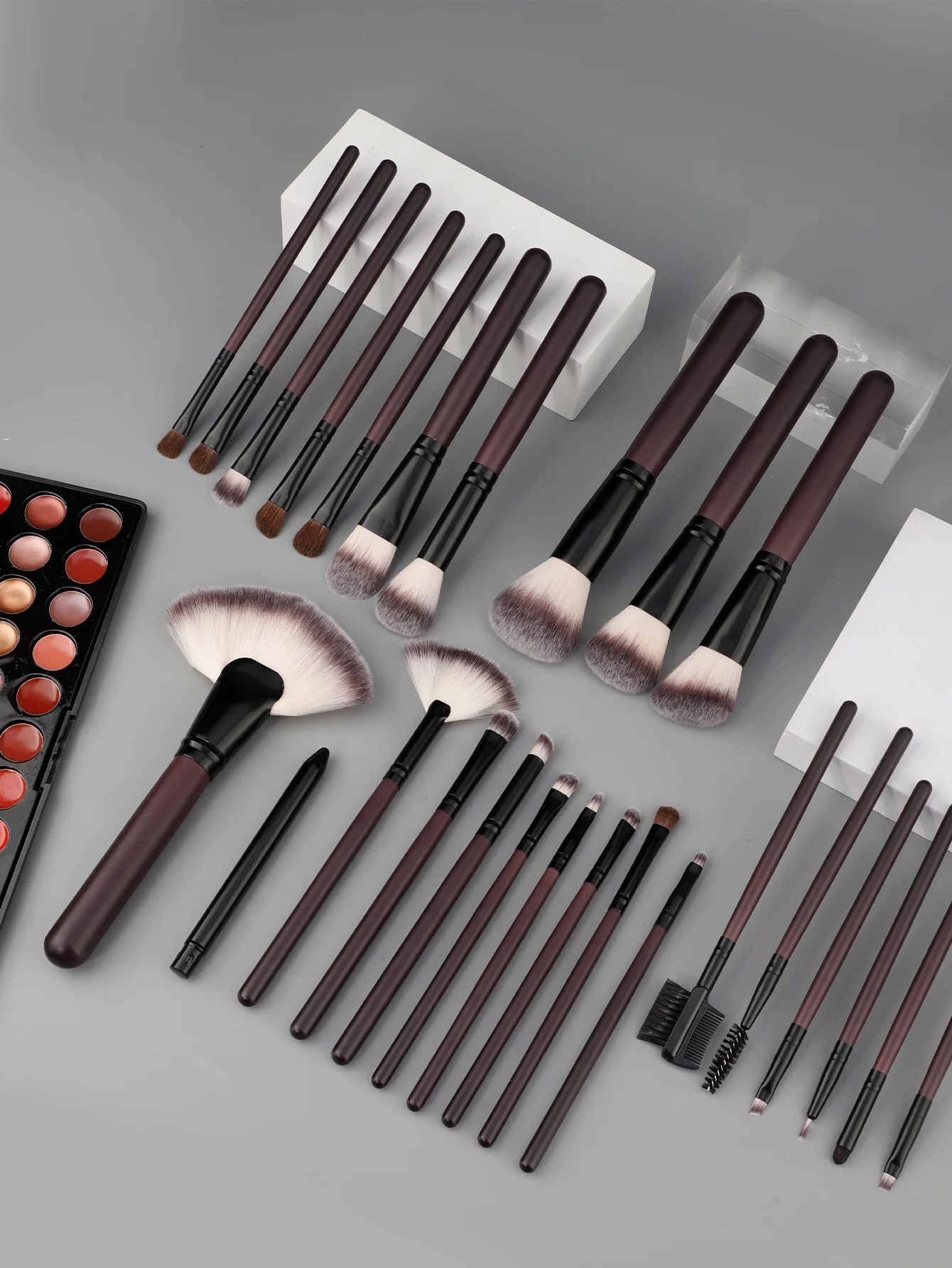 26pcs Professional Cosmetics Face Makeup Brush Set Powder Concealer Eye Shadow Eyebrow Lip Brush Beauty Tools Makeup Brushes