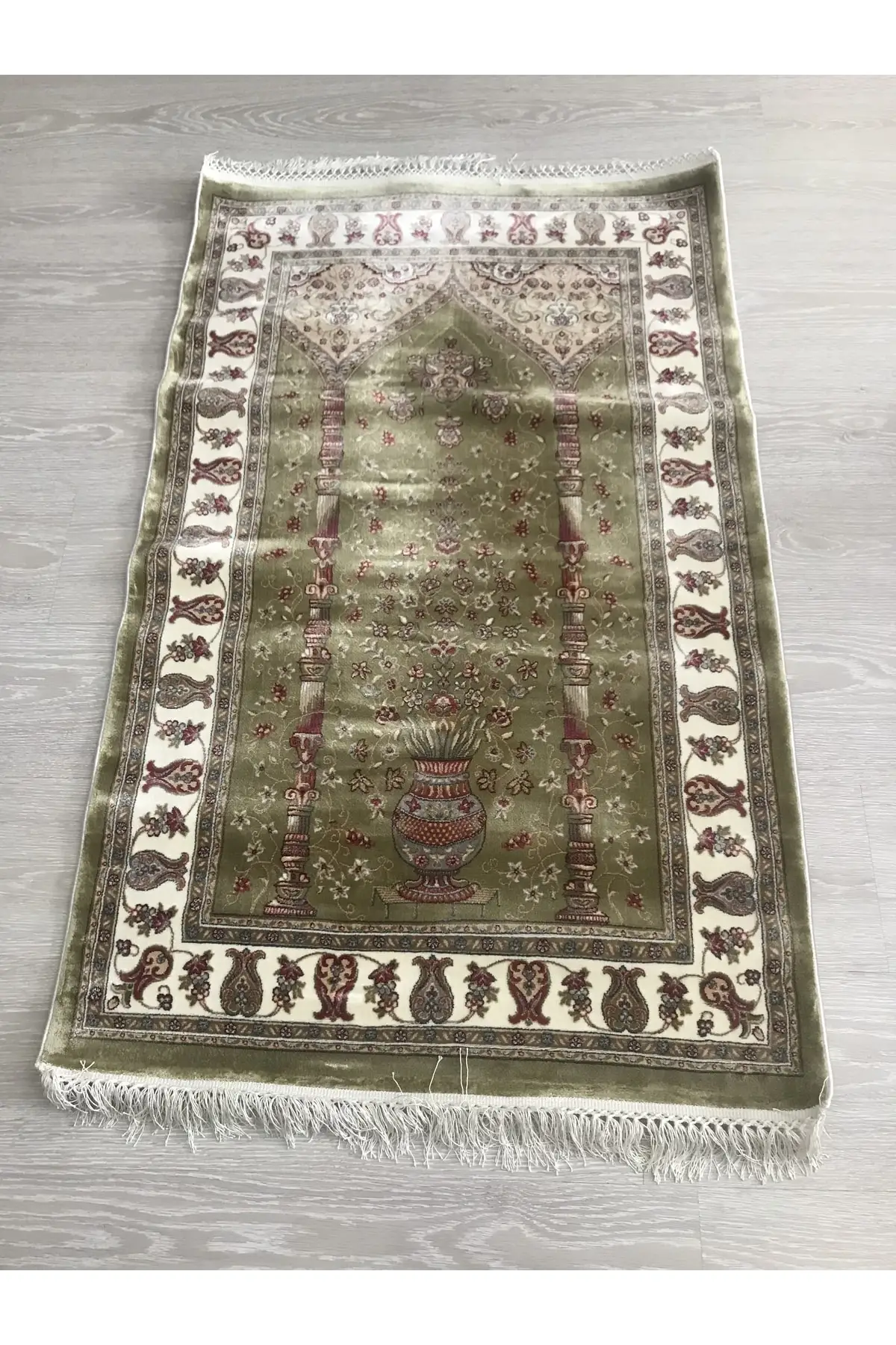 

DOLBOVI silk Seccade bright bamboo viscose custom production Meditation Rug