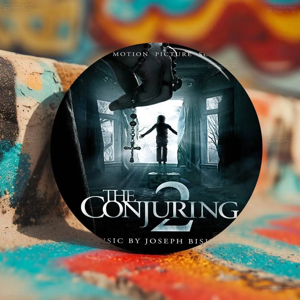 فيلم The Conjuring آخر طقوس لينة زر دبوس مشرق مطبوعة أيقونة هدية للأصدقاء شارة طوق بروش التلبيب دبوس معدني