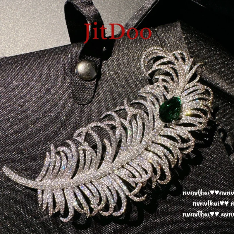 

JitDoo Emerald Zircon Pearl Leaf Design Brooch Unisex Couples Accessories Party Favors Suit Coat Skirt Decoration Enhance Charm