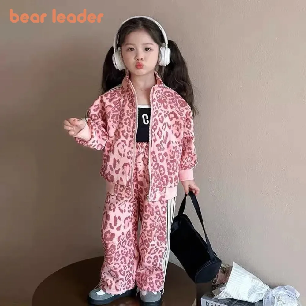 

Модный комплект с леопардовым принтом Bear Leader для девочек, розовая детская одежда, весенне-осенний топ на молнии с длинными рукавами, брюки из двух предметов