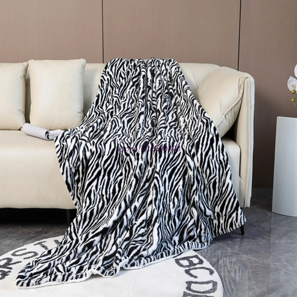 Black and White Zebra Striped Fleece Blanket Fuzzy Super Comfortable Soft Floral Blanket Thrown Beds Aircraft Sofa For Office