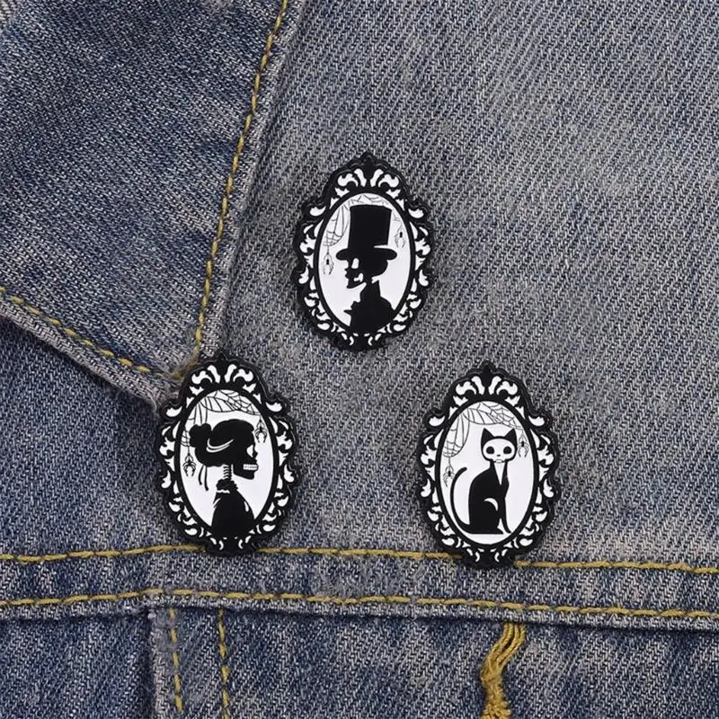  Unique Gothic Lapel Pin Vintage Skeleton Design Alloy Brooch For Dark Outfits
