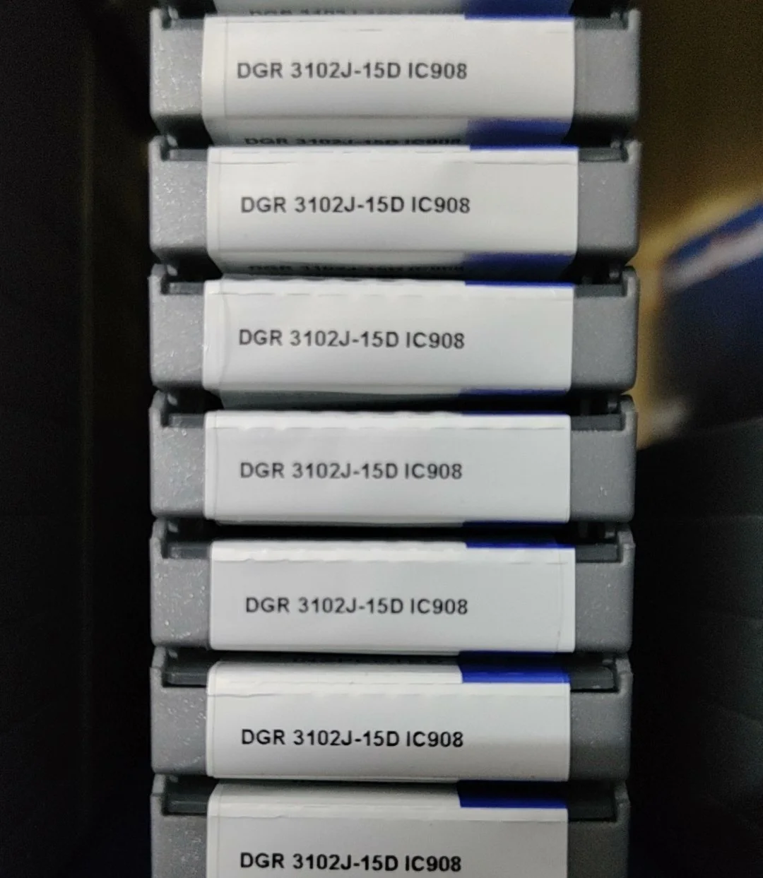 

Hard alloy cutting blades DGR3102J-15D IC908