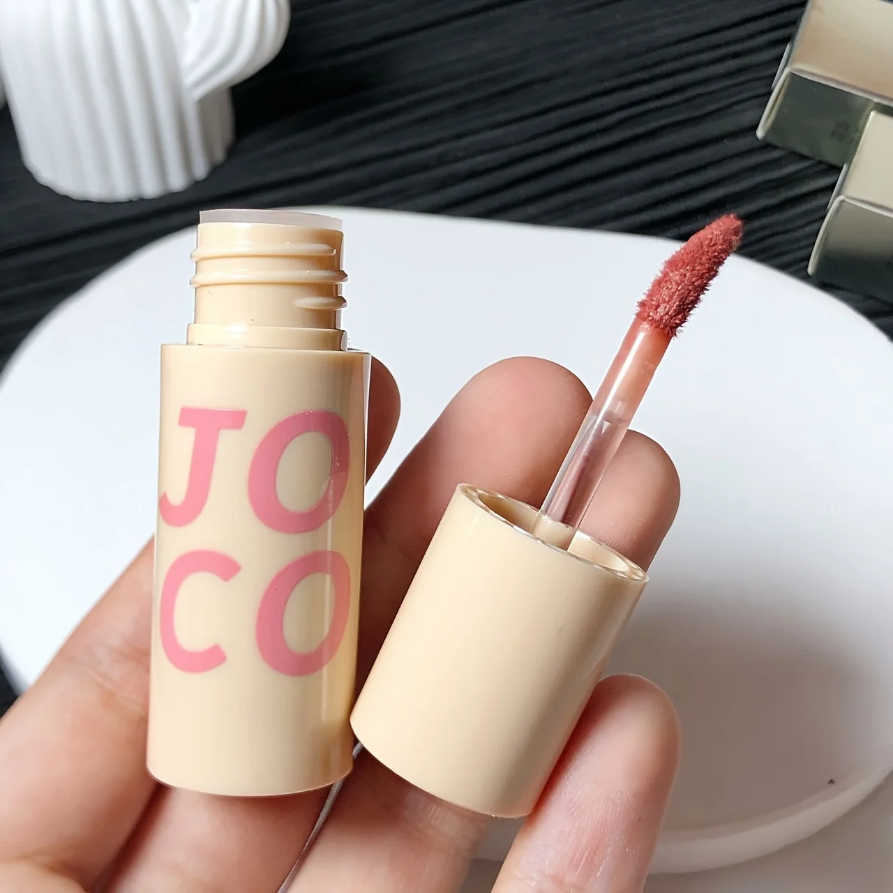 JOCO Thin Mud Retro Rose High Beauty Pure Desire Lipstick Mud Lip Glaze Student Style No Stain Cup Matte Lipstick Bas