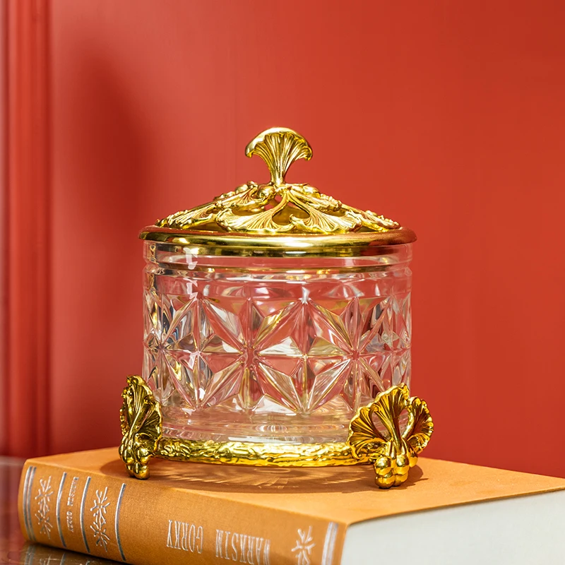 European style minimalist crystal glass with copper candy jar decorations, high-end luxury storage box, home accessories