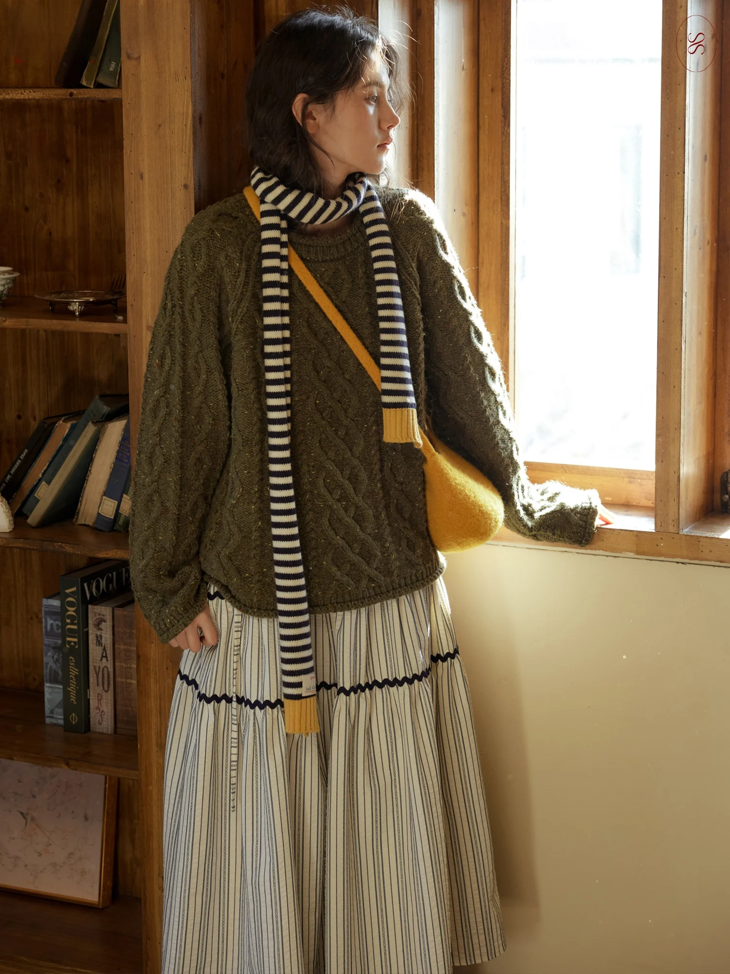 

Женский шерстяной свитер с 3D-вязкой, круглым вырезом, свободного кроя, с длинными рукавами и манжетами, вязаный в технике Twist Knitted