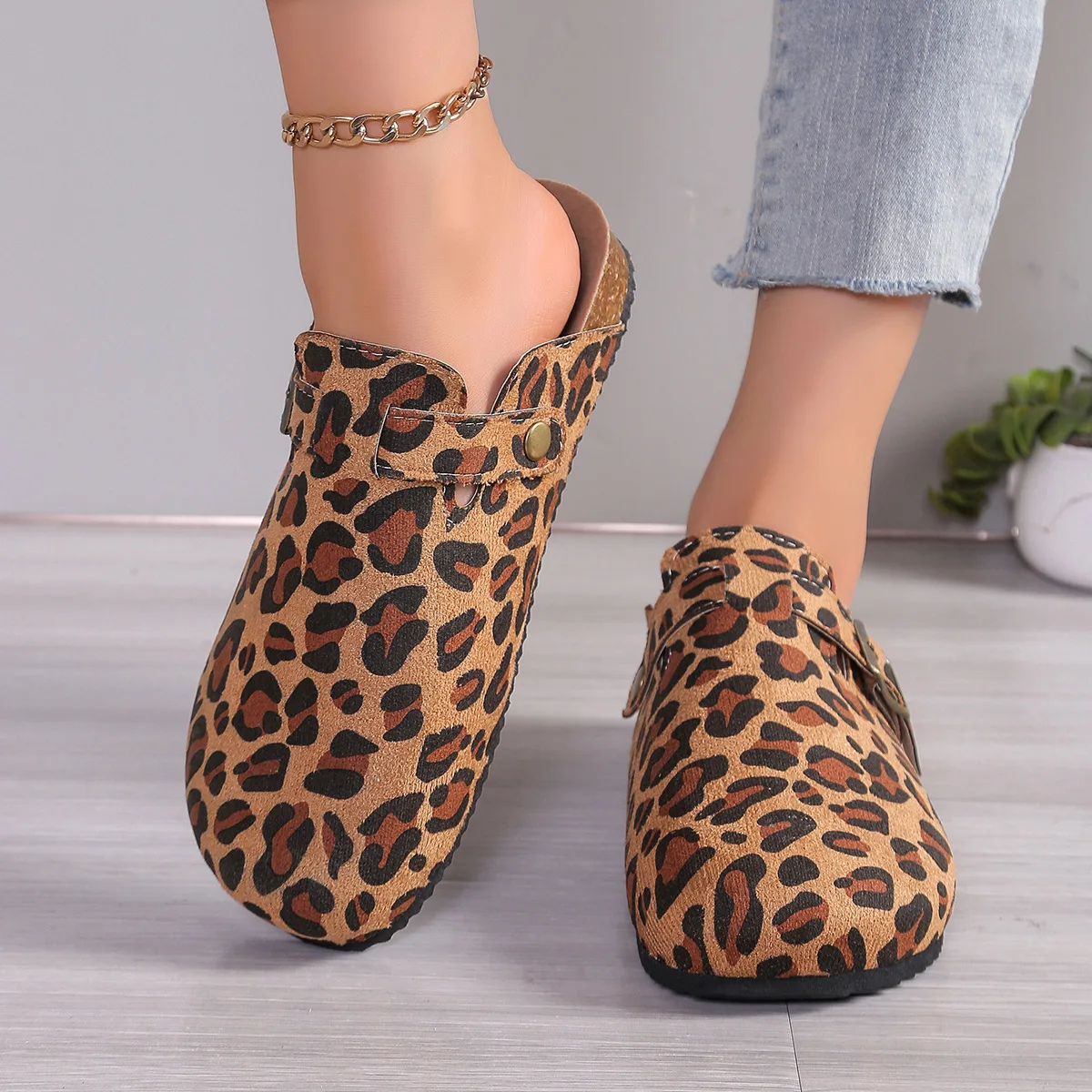 

Домашние тапочки с облаками, женские сабо на платформе, уличные домашние летние сандалии, шлепанцы, женская домашняя обувь, пляжные замшевые сабо на плоской подошве