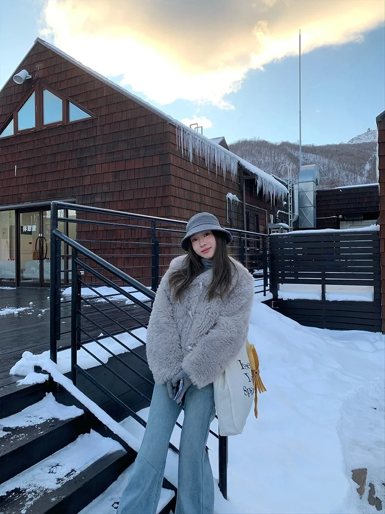 Kobe Girl Anti-Aging-Jacke mit lockerem Kragen und Knöpfen aus Kunstfell im koreanischen Stil, umweltfreundlich