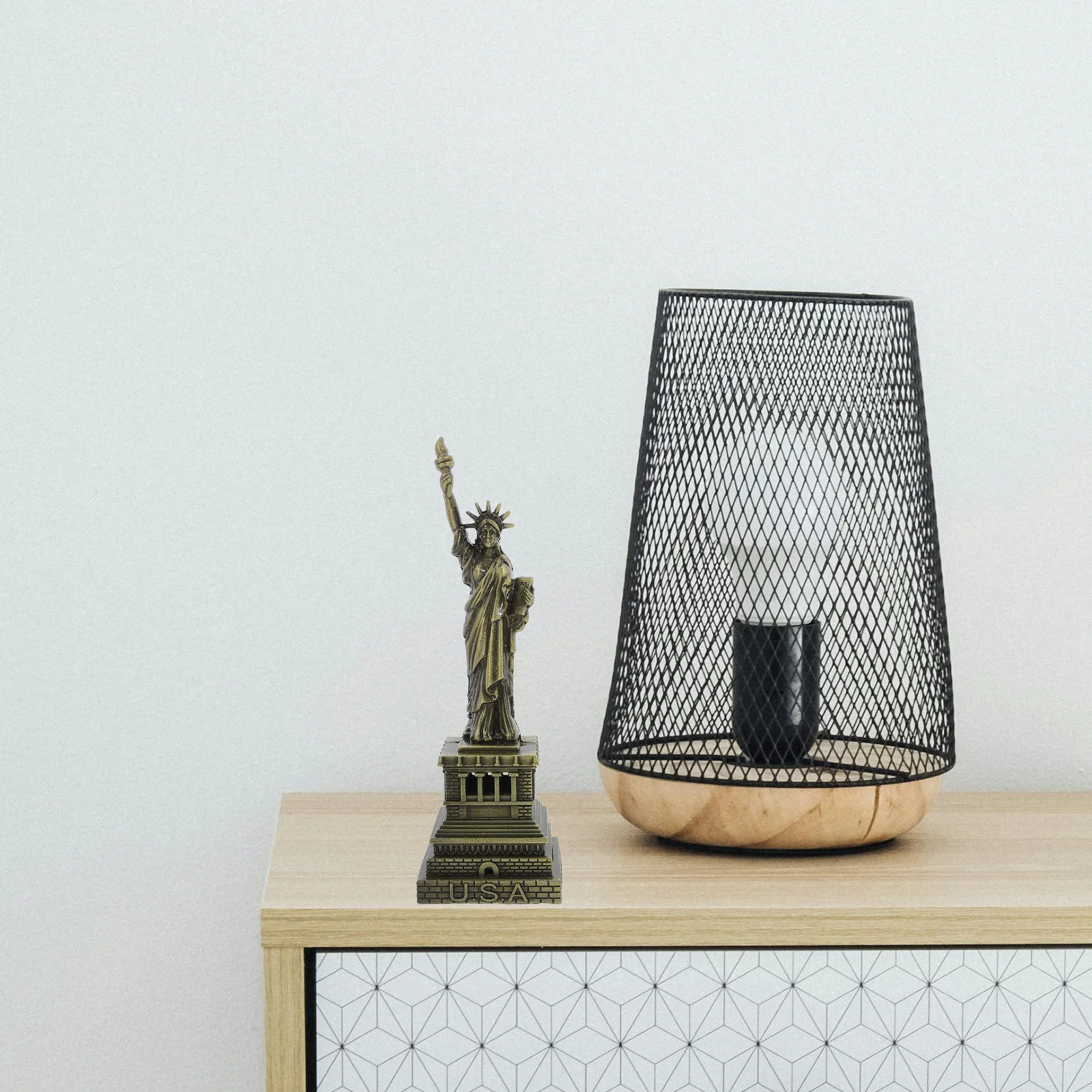 

15Cm Bronze Goddess Statue Metal Alloy Decor Sculpture Retro American Style Ornament for Office Home Party Decor