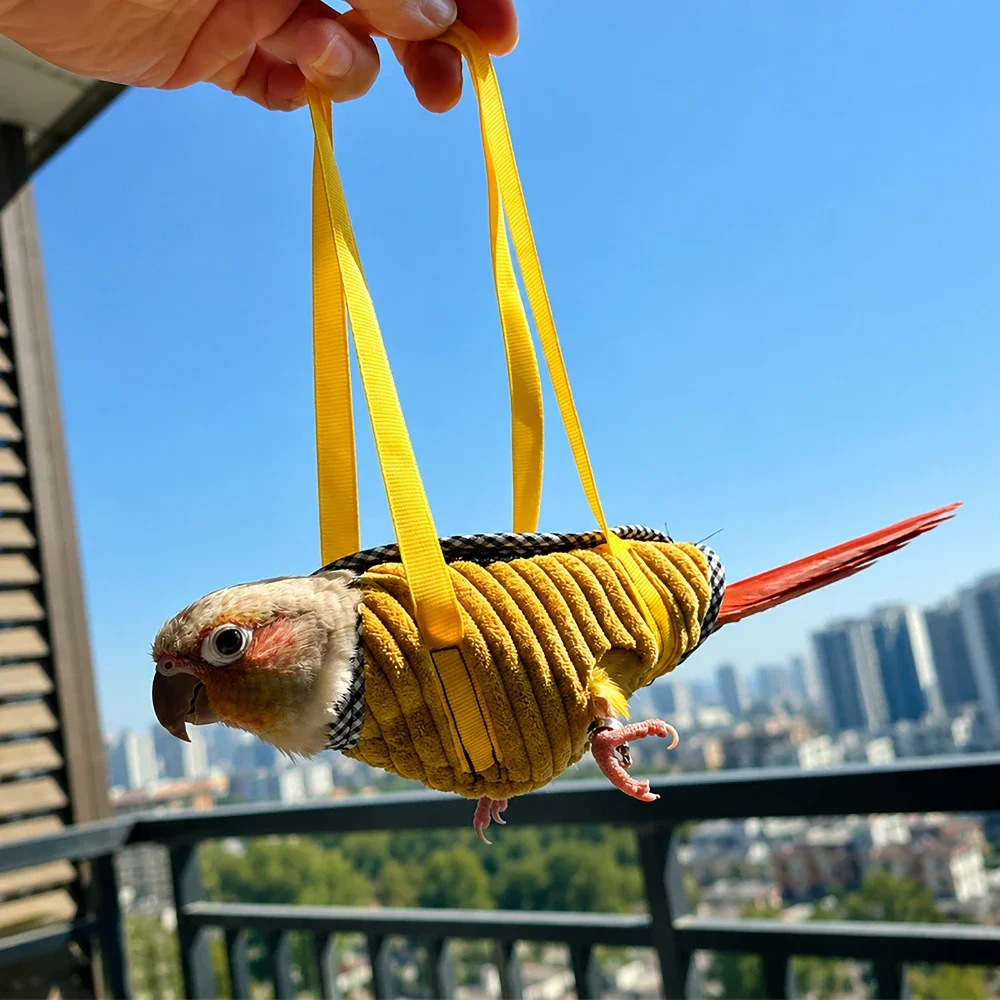 Portable Handheld Bird Travel Carrier Bag – Lightweight Hand Carry Parrot Sling Backpack for Parakeets, Budgies, Cockatiels