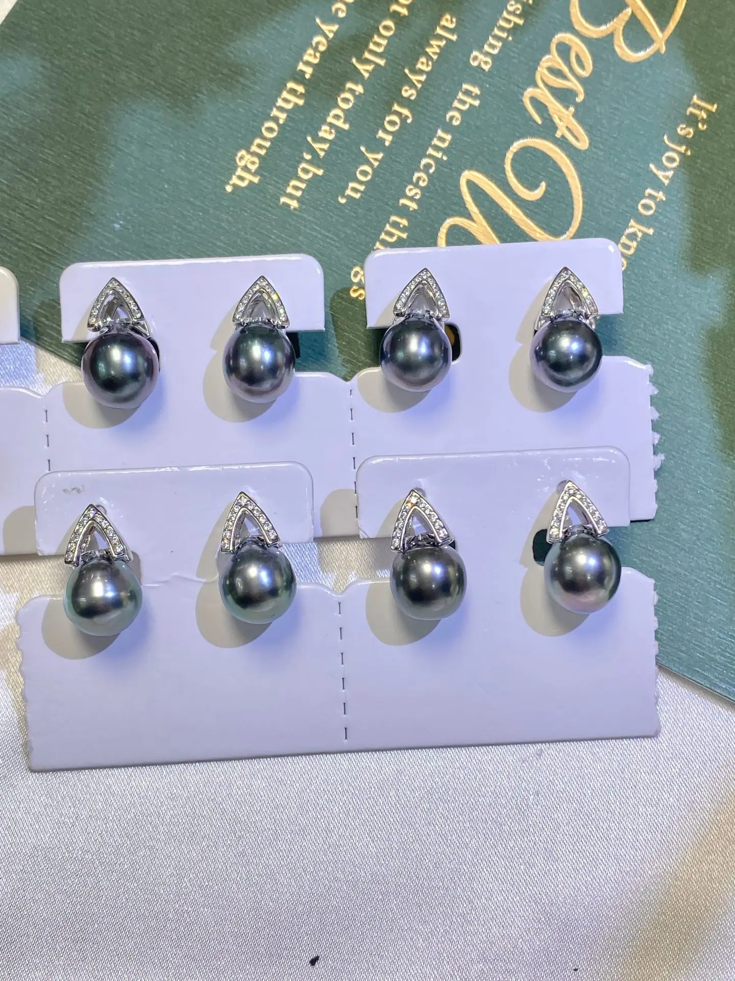 Bestseller-Ohrringe AAAA9-10 mm natürliche runde Tahiti-Perlenohrringe 925er