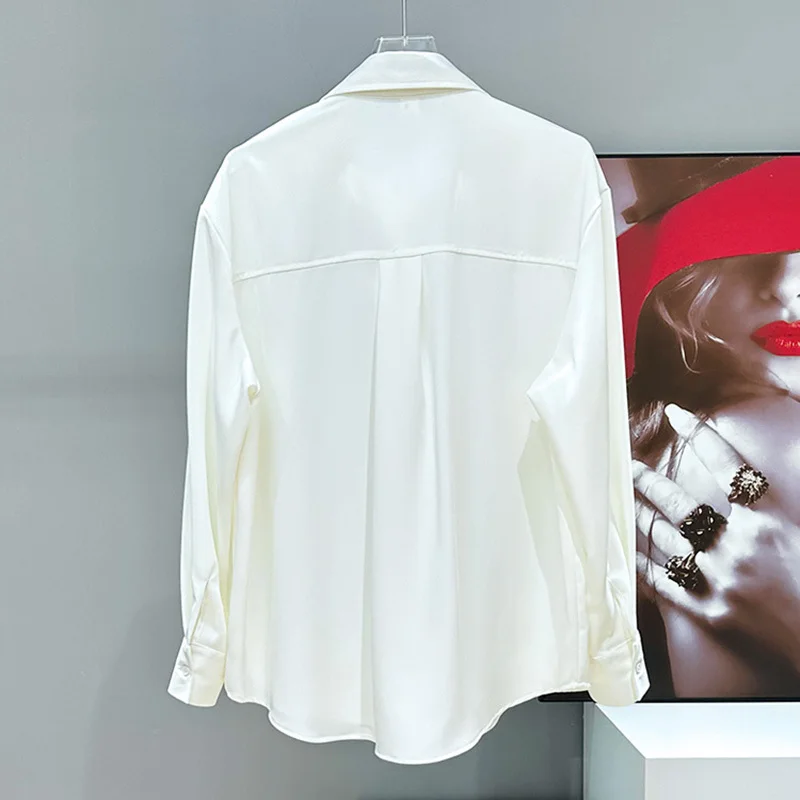 PFHQ المتخصصة تصميم وسادة الكتف التلبيب طوق قميص رجالي بأكمام طويلة العصرية اللؤلؤ 2025 كوريا موضة الذكور بلايز 21E3685