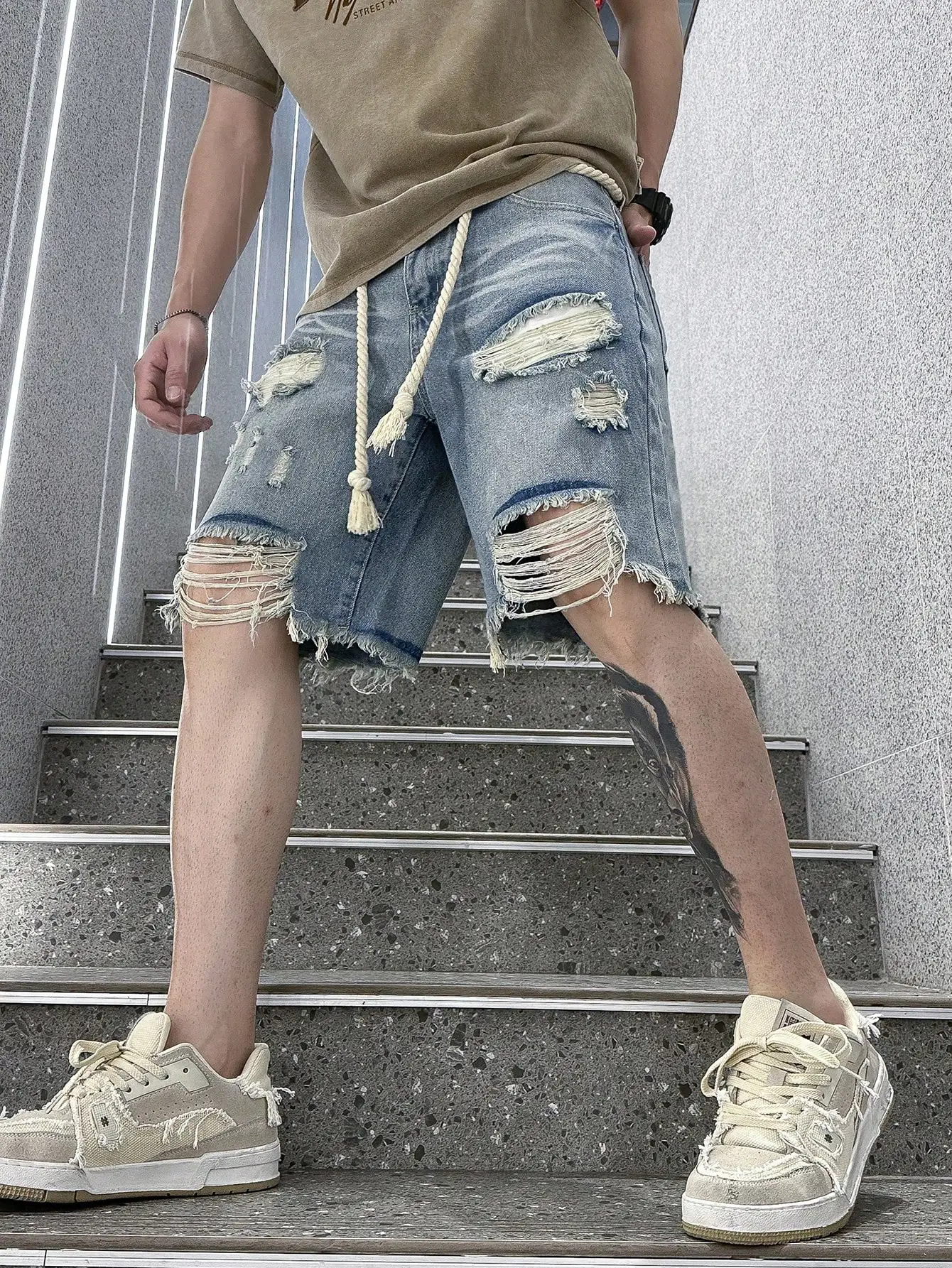 Men Summer Stretchy Denim Shorts Jeans for Men Streetwear Style Ripped Denim Shorts with High Stretch Knee Baggy Comfort Pants