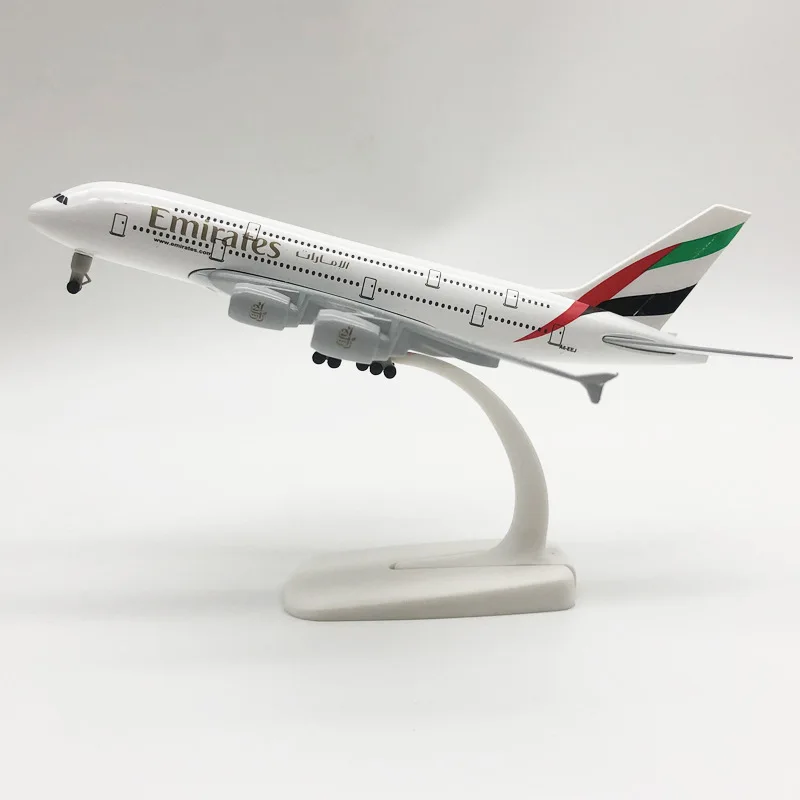 

Модель самолета A380 Emirates, 20 см, из сплава, с шасси и колесами, для авиационного декора