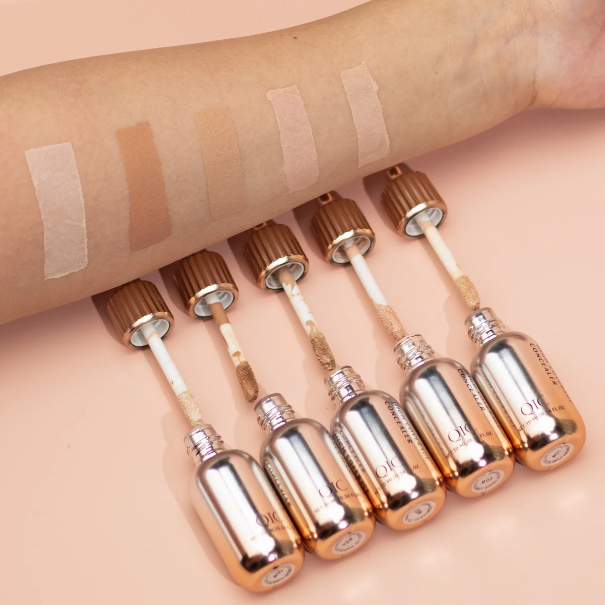 QIC Seamless Concealer Moisturizing Brightens and Covers Dark Circles and Tear Grooves Without Wrinkles
