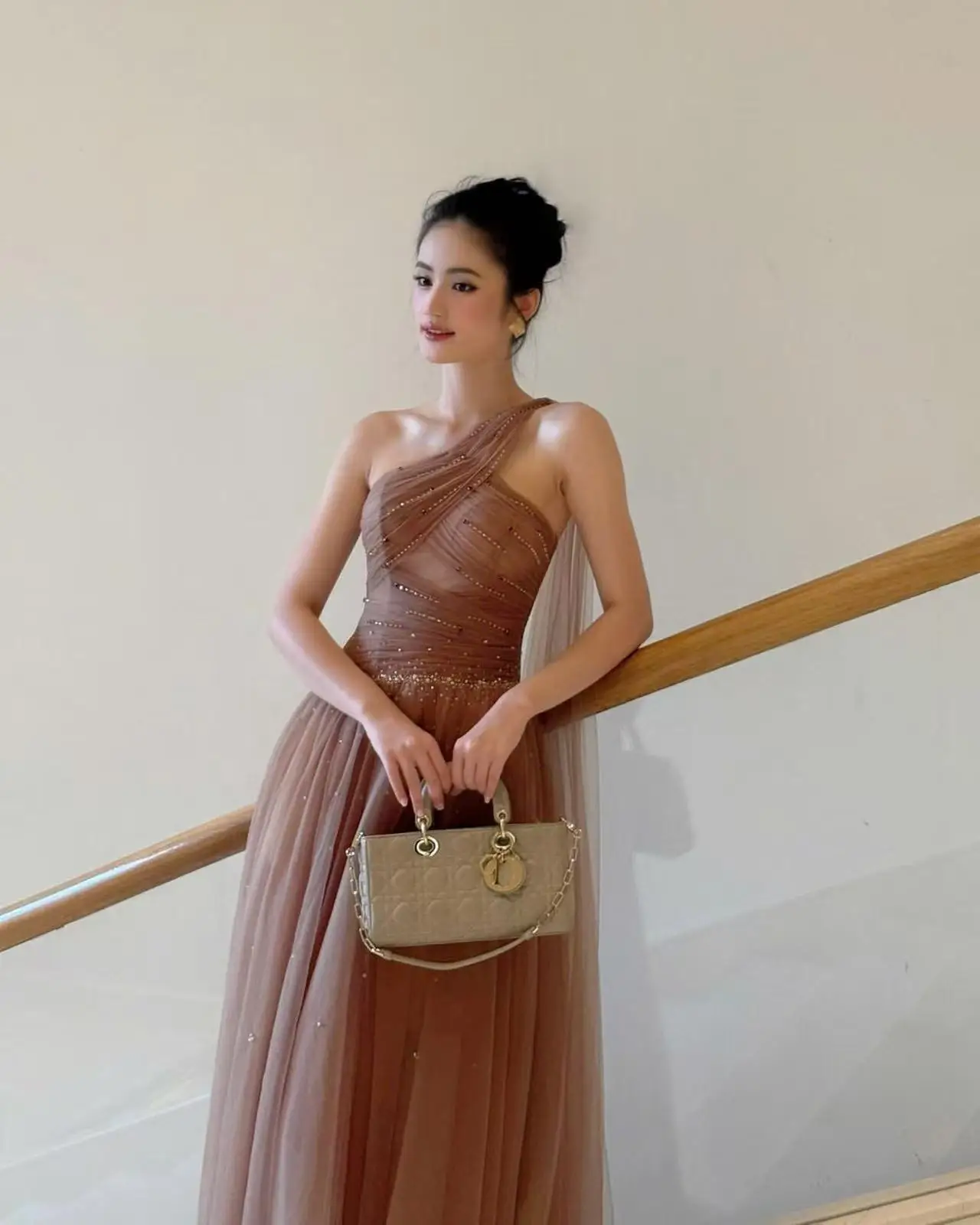 Robe de soirée asymétrique épaule dénudée, personnalisée, élégante, dubaï, ligne a, paillettes, Tulle, robe de bal élégante, sans manches, robes de soirée formelles, 2025