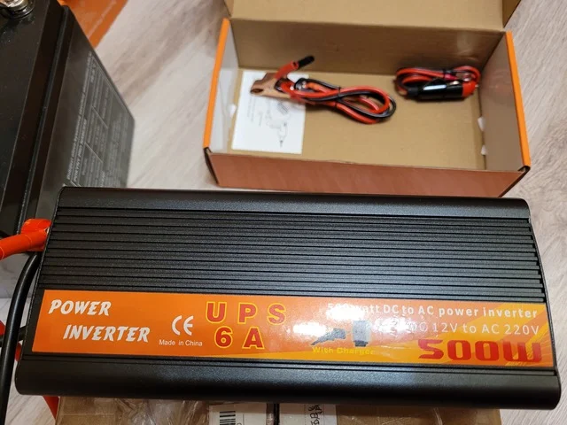 Inverter UPS per vendita diretta in fabbrica da 500 W con funzione di ricarica e conversione UPS da CC 12 V a CA 220 V 50 Hz 6 A