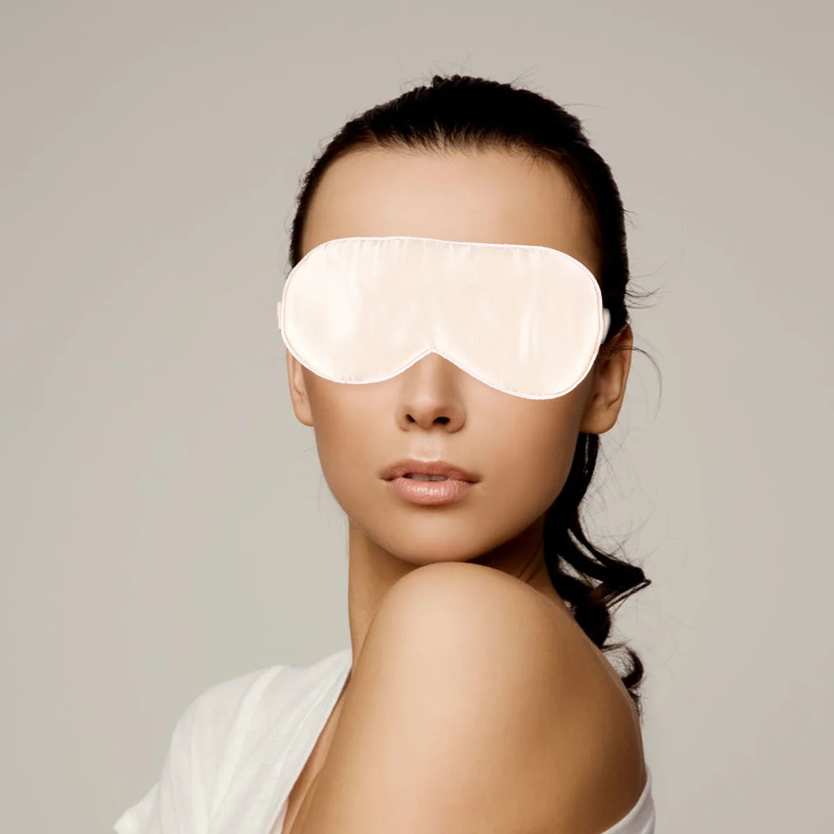 

1 шт. удобная шелковая маска для сна для глаз, ночная повязка на глаза с затенением для мужчин и женщин, шелковые тени для путешествий