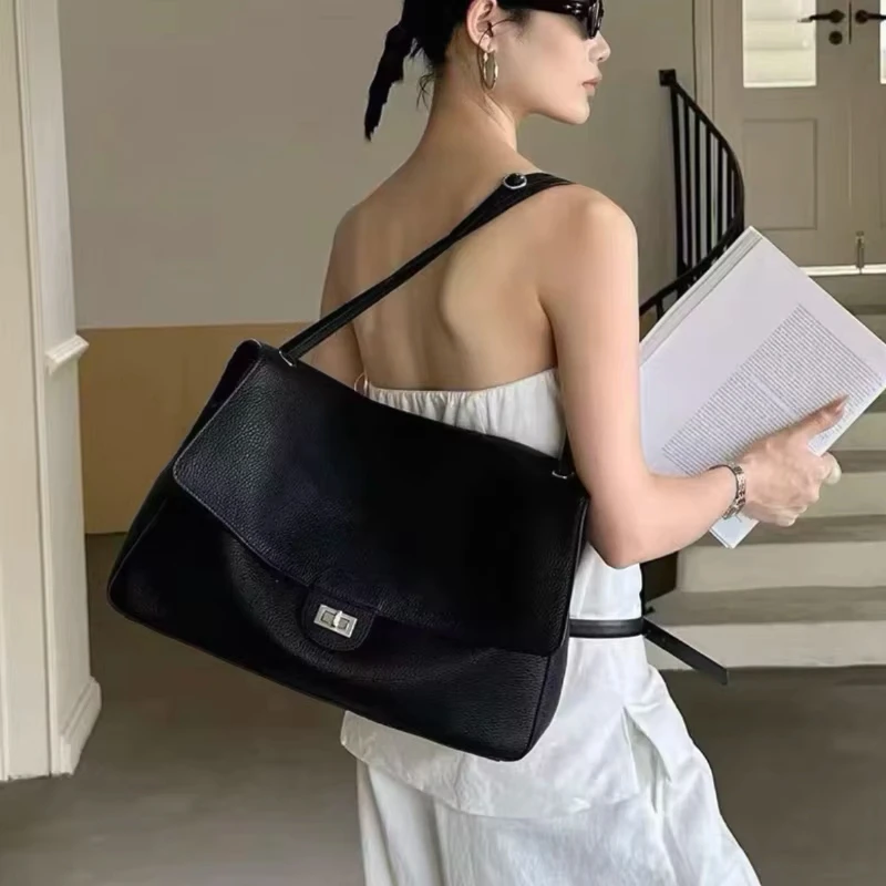 2026 New Designer Flap Lock Shoulder Bags Women Genuine Leather Large Capacity Lady Tote Bag INS Fashion Commute Messenger Bag