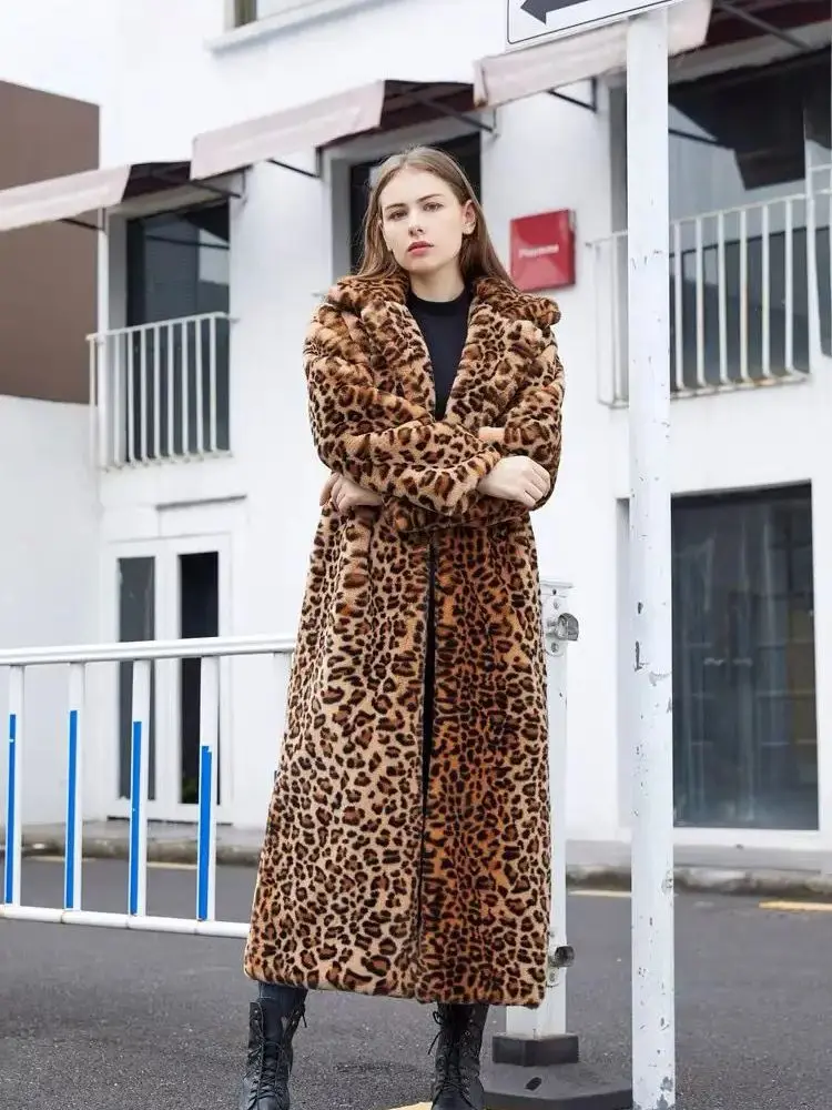 Faux Fur Coat Women 2024 Winter New Luxury Fashionable Sexy Leopard Print Warm Lengthen Women\'s  Jacket Lapel long sleeves coat