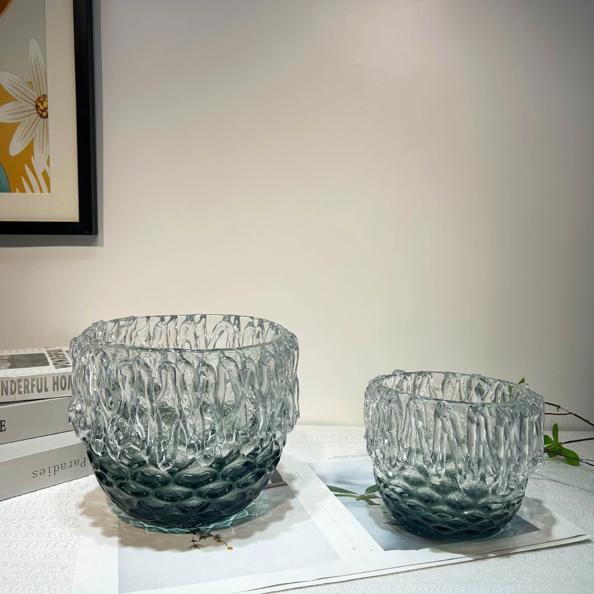 vase-en-verre-moderne-simple-fait-main-enveloppe-de-soie-pour-la-decoration-interieure-le-mobilier-d'hotel-les-salles-d'exposition-et-comme-objet-floral-raffine
