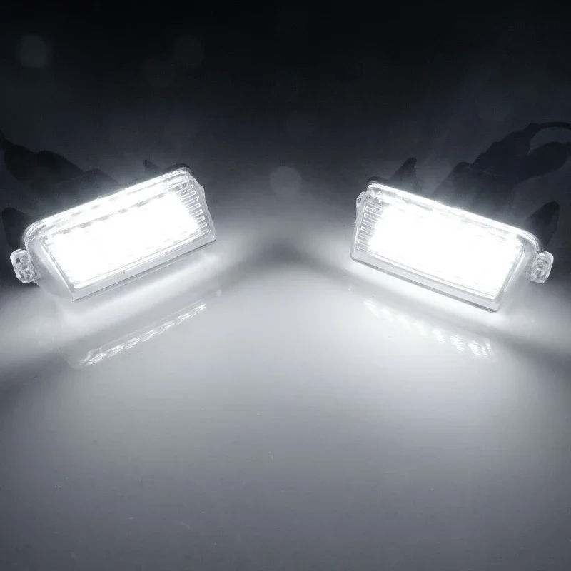 لتويوتا كامري أفالون هايلاندر يارس بريوس C 2012-2016 قطعة سيارة بيضاء LED رقم لوحة ترخيص ضوء الكسوة اكسسوارات السيارات